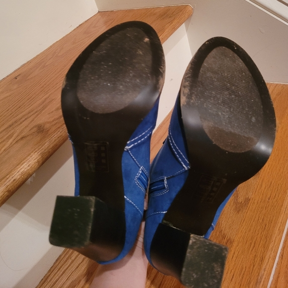Leila Stone Blue Faux Suede Booties - Picture 5 of 5